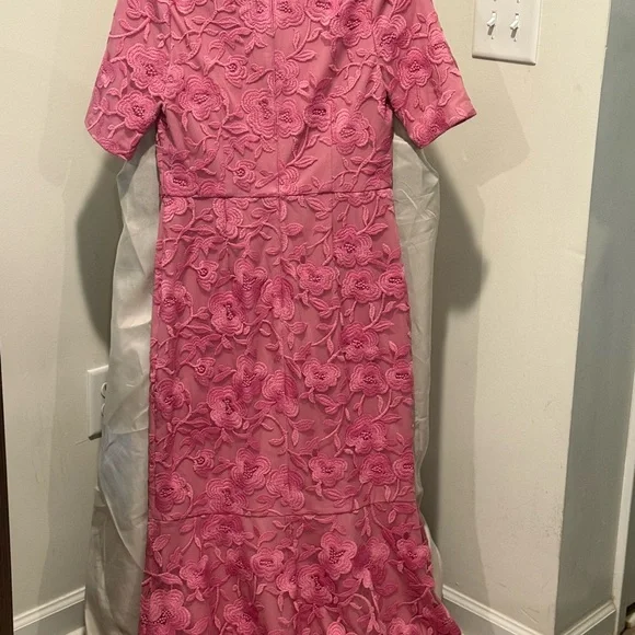 JS Collections Pink Sheath Midi Dress V-Neck Flutter Sleeves - Picture 2 of 4